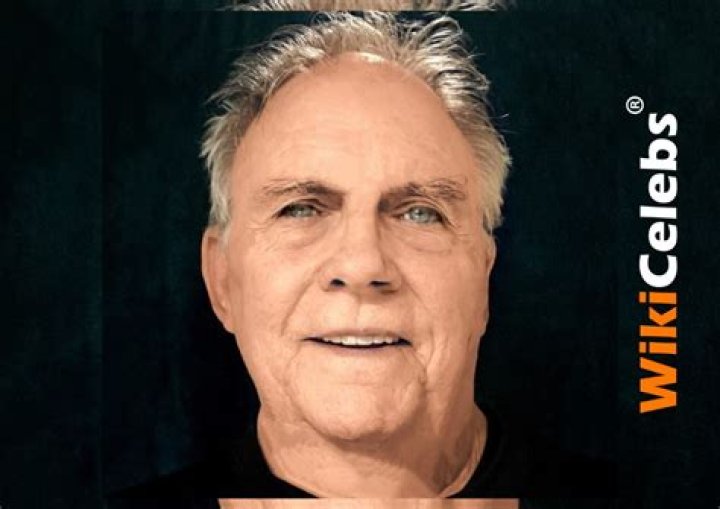 Jim Gillette Age, Net Worth, Wiki, Height, Career, Education, Biography & Facts