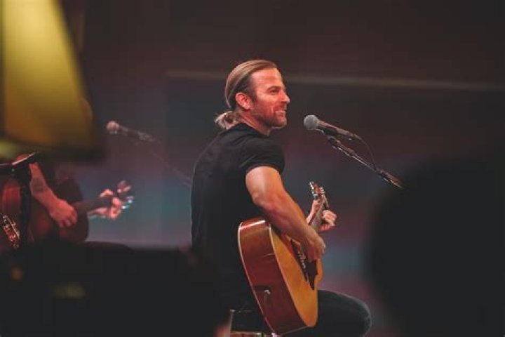Kip Moore Celebrates Release of “Wild World” Deluxe with Live Show at the Ryman (Review) – Celeb Secrets Country