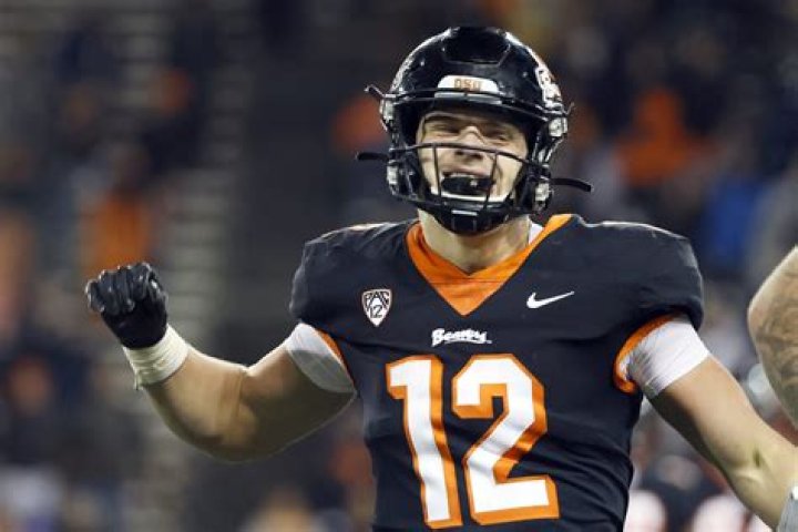 What is the Paul Hornung Award?